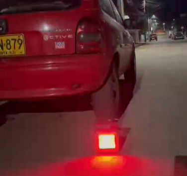 Lámpara LED Multifuncional. Carga Solar, PowerBank y Herramientas ⭐