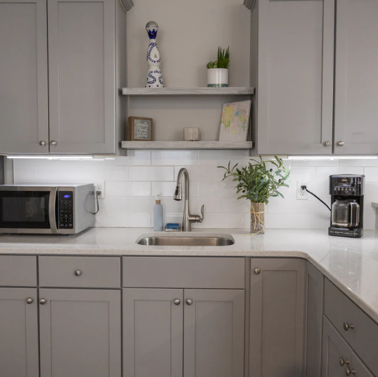 Lámpara LED con sensor de movimiento que ahorra en tu recibo de luz ⚡